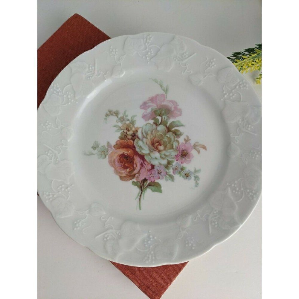 Lierre sauvage CNP France Porcelain Plate Pink Roses